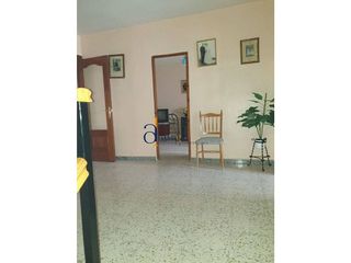 Casa en venta en Lucena