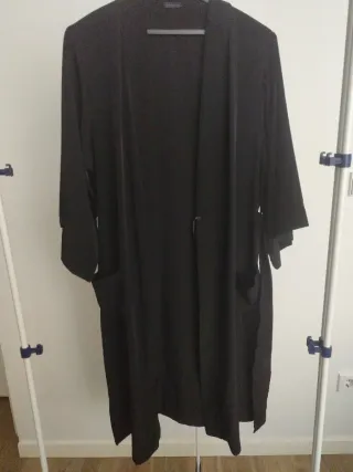 Kimono bata negra talla M.