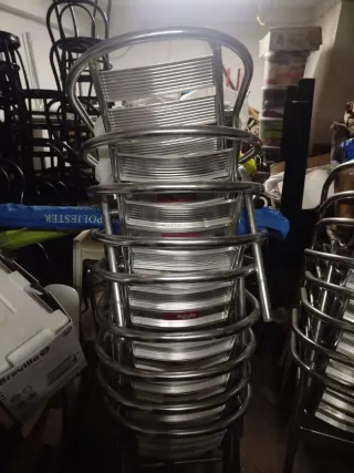 Lote Sillas y Mesas Aluminio Estrella Damm