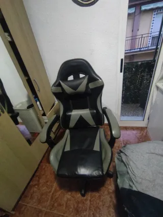 Silla Gaming Negra y Gris
