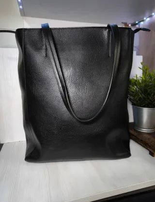 Bolso Tote Bag Negro Stradivarius