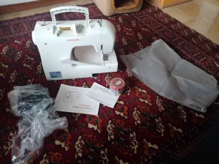 Macchina da cucire Singer Tradition 2250