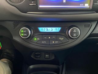 Toyota Yaris Active 1.5 100H HEV Espectacular!!!!!