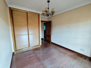 VIVIENDA EN PLAZA URDANIBIA