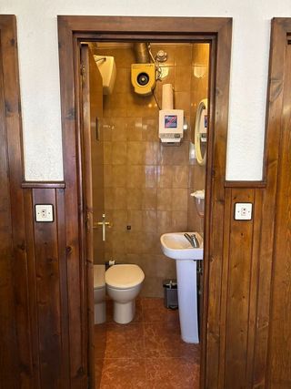 Local comercial en venta en Nueva Andalucía en Almería