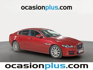 Jaguar XE 2.0 Diesel Pure RWD Auto 132 kW (180 CV)