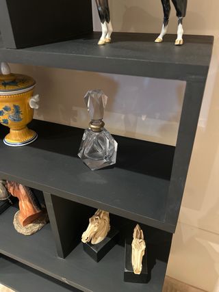 Librería / estantería decorativa