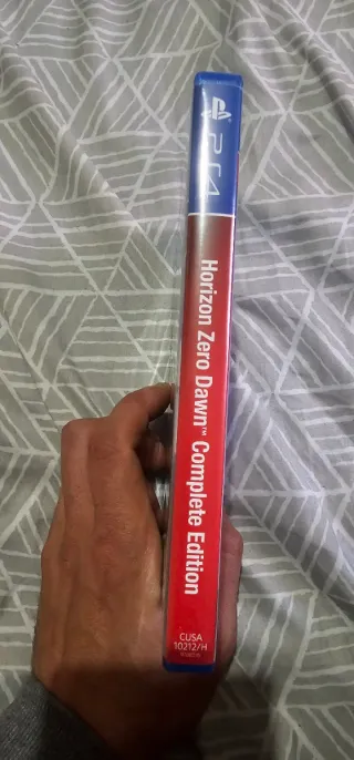 Horizon Zero Dawn Complete Edition PS4