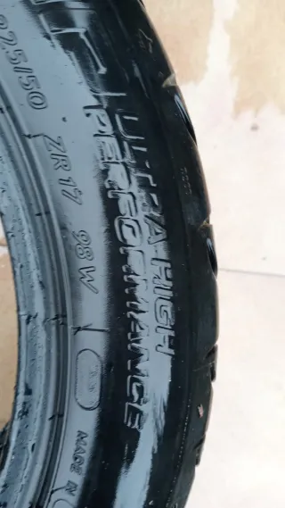 Neumático 225/50 ZR17 98W