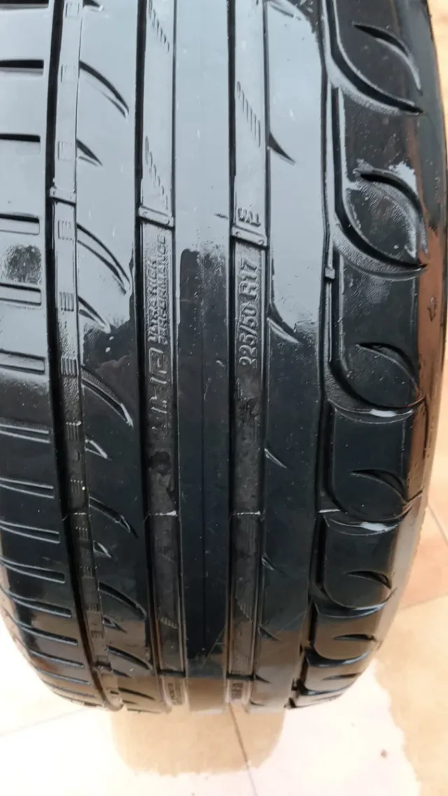 Neumático 225/50 ZR17 98W