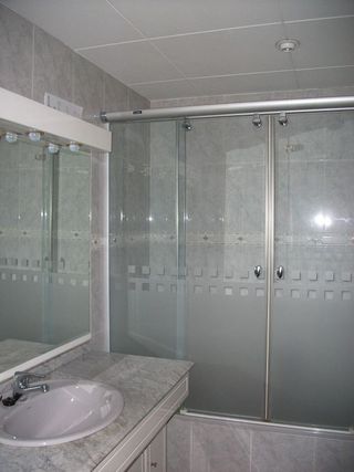 Casa adosada en alquiler en Les Arenes - La Grípia  Can Montllor en Terrassa