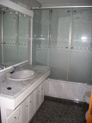 Casa adosada en alquiler en Les Arenes - La Grípia  Can Montllor en Terrassa