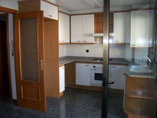 Casa adosada en alquiler en Les Arenes - La Grípia  Can Montllor en Terrassa