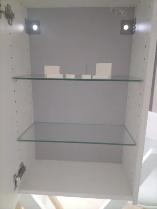 Mueble alto Ikea Lillangen.