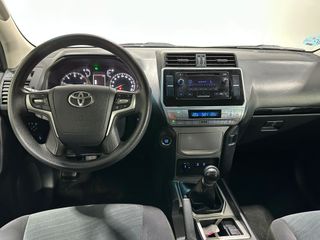 Toyota Land Cruiser GX 5P 7 PLAZAS