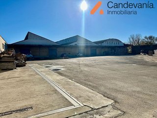 Nave industrial en venta en Zuera