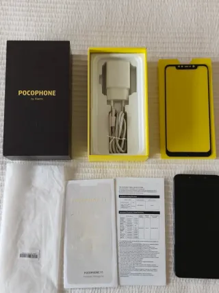 Xiaomi Pocophone F1 Manual de Usuario