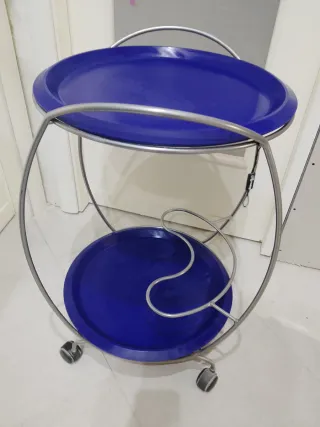 Carrello porta liquori con 2 vassoi blu