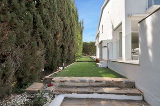 Chalet en alquiler en Nueva Andalucía centro en Marbella