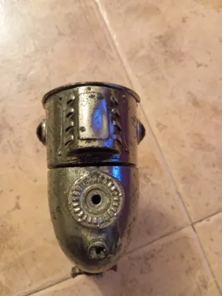 Lámpara de carburo antigua