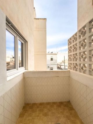 Piso en alquiler en El Raval - Portes Encarnades en Elche