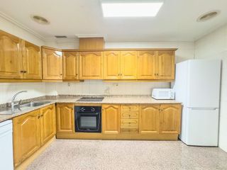 Piso en alquiler en El Raval - Portes Encarnades en Elche