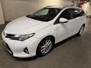Toyota Auris 2014