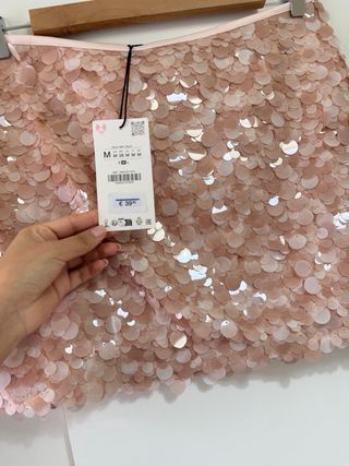 Falda Zara lentejuelas rosa zara viral