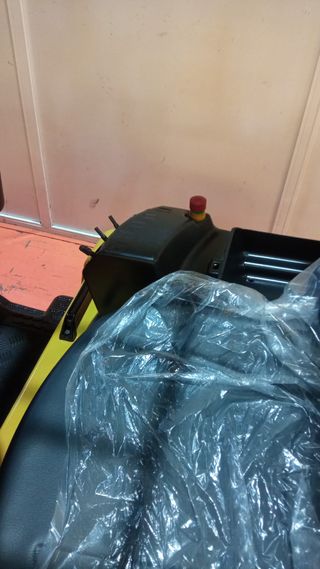 Carretilla Elevadora Eléctrica CAT. EP16KT