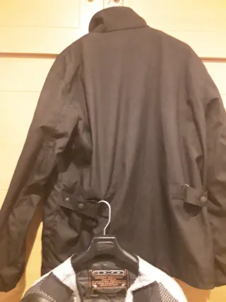 Cazadora Moto Axo Reforzada Negra y Blanca
