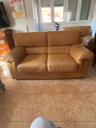 Sofá de piel 2 plazas color mostaza