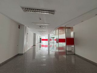 Local comercial en venta en Zona Fernández Ladreda en Pontevedra