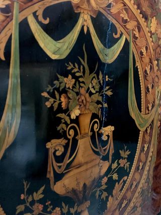 Mueble Napoleón a restaurar.