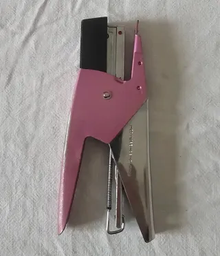 Graffatrice rosa metallo