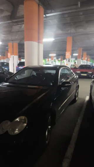 Mercedes CLK Coupé Negro más fotos WhatsApp