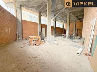 Local comercial en venta en Los Castros - Castrillón - Eiris en Coruña (A)