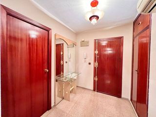 Piso en venta en Carolinas Altas en Alicante