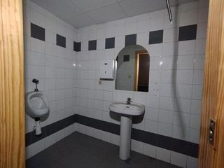 Local comercial en venta en Villena