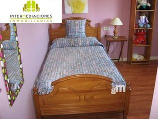 Casa adosada en alquiler en Hermanos Falcó - Sepulcro Bolera en Albacete