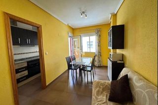 Piso en alquiler en Centro en Torrevieja