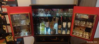 Bar chino antiguo caja de música