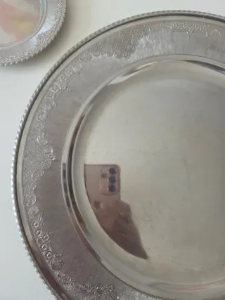 Juego de 4 bajoplatos plateados