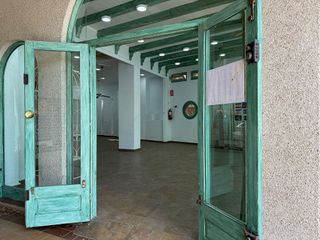 Local comercial en alquiler en Centre en Roses