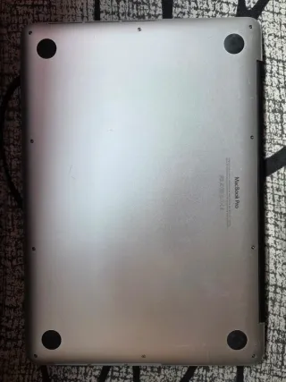 MacBook Pro i5 8GB RAM 128GB SSD Plata