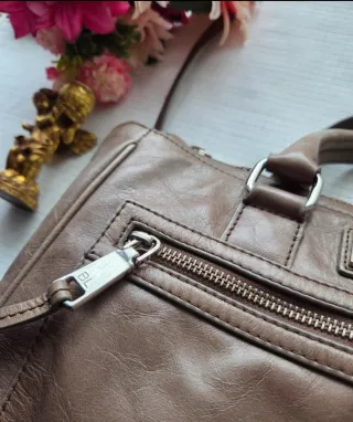 Bolso Bimba y Lola Original gris beige plateado