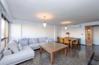 Piso en alquiler en Ensanche - Diputación en Alicante