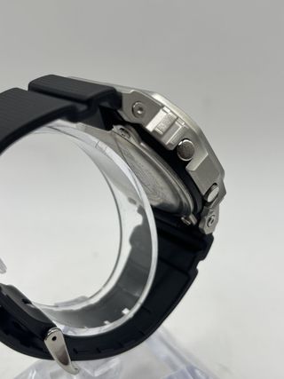 RELOJ CASIO GM-5600M CON CAJA