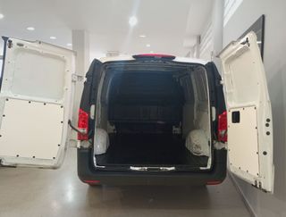 Mercedes-Benz Vito FURGON MOD 2022