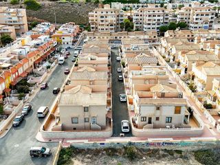 Casa pareada en venta en Torrelamata - La Mata en Torrevieja
