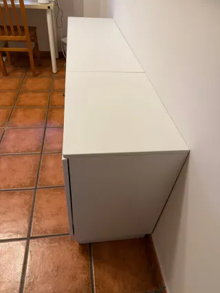 Mueble bajo 2 puertas y 2 cajones